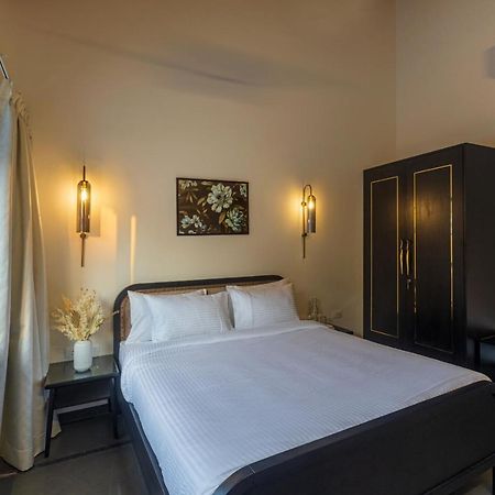 Saffronstays Mariposa By The River Rio, 卡尔贾特 外观 照片