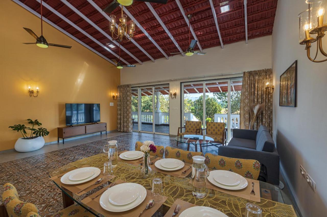 Saffronstays Mariposa By The River Rio, 卡尔贾特 外观 照片