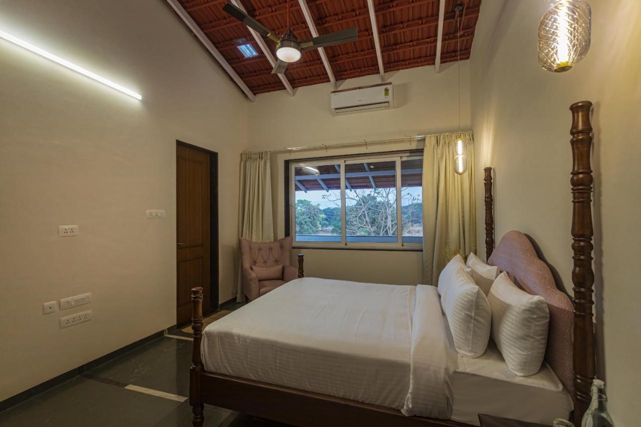 Saffronstays Mariposa By The River Rio, 卡尔贾特 外观 照片